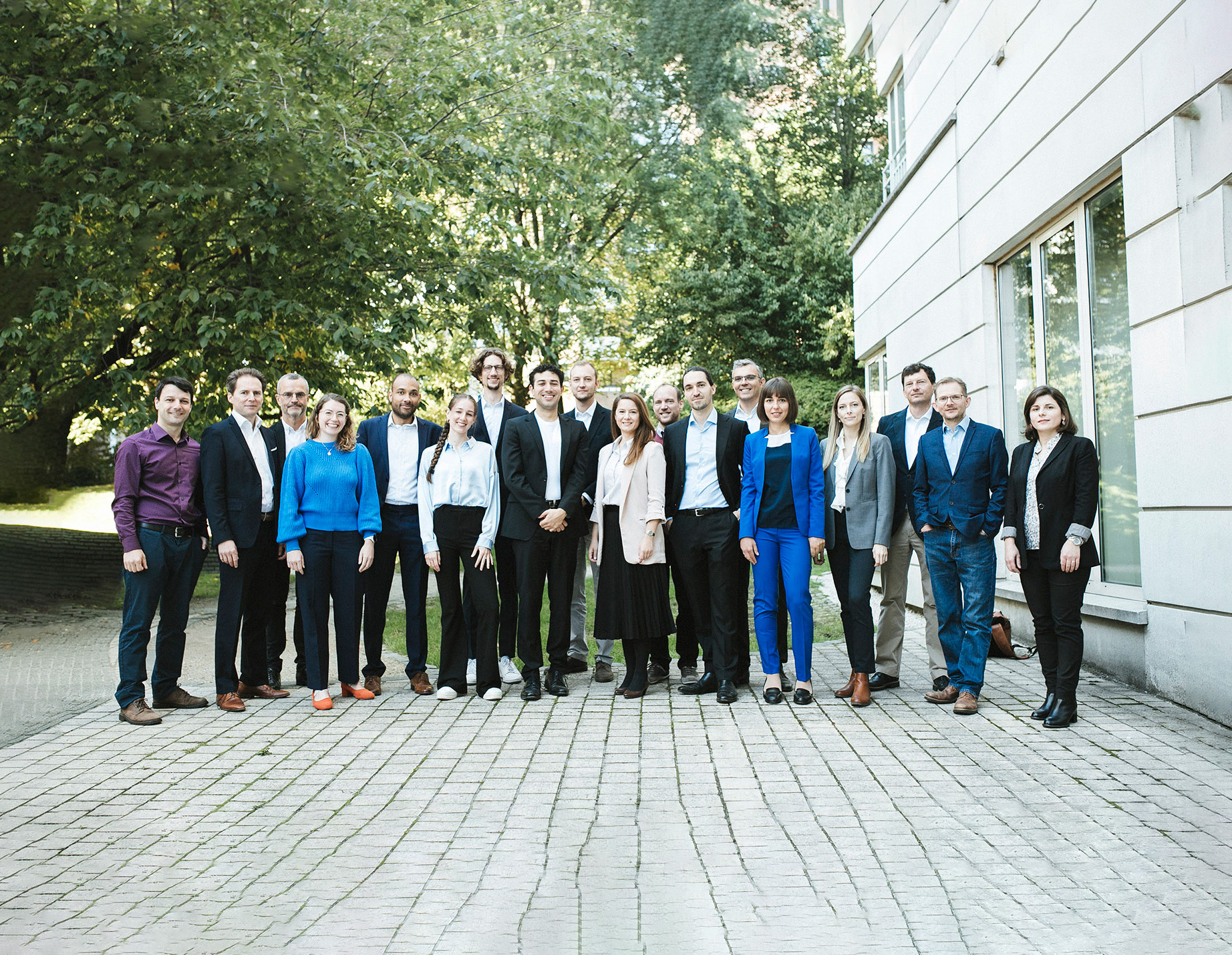 2022_Team-Foto_Finance-Watch_10-3